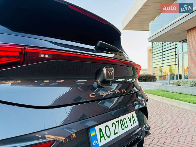 Хэтчбек Cupra Born 2022 в Мукачево