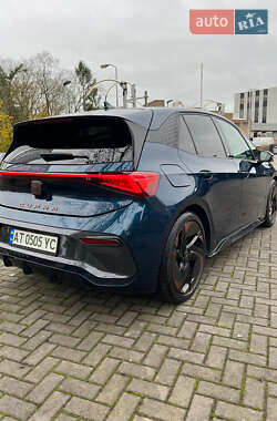 Хэтчбек Cupra Born 2021 в 