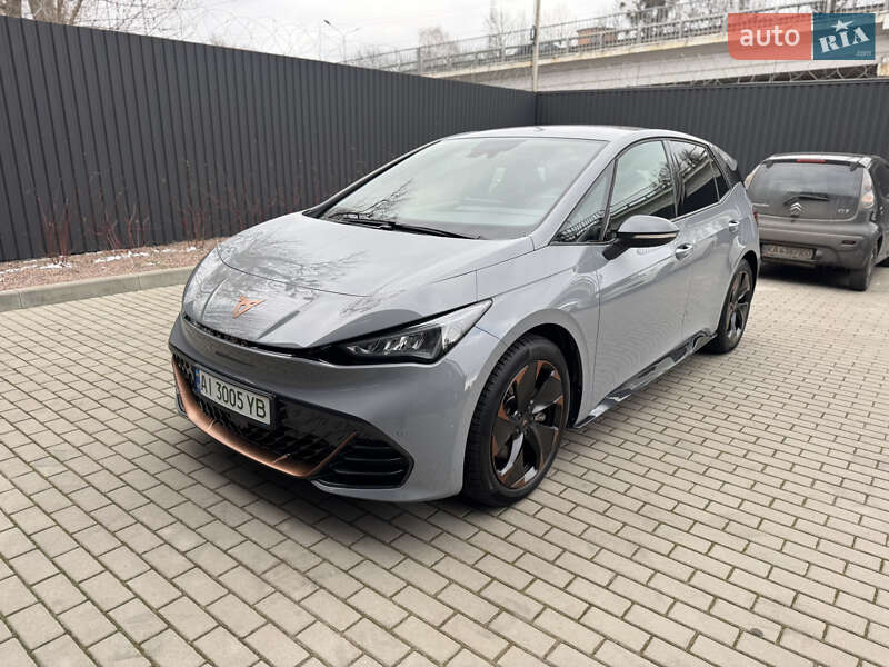 Хэтчбек Cupra Born 2023 в Киеве