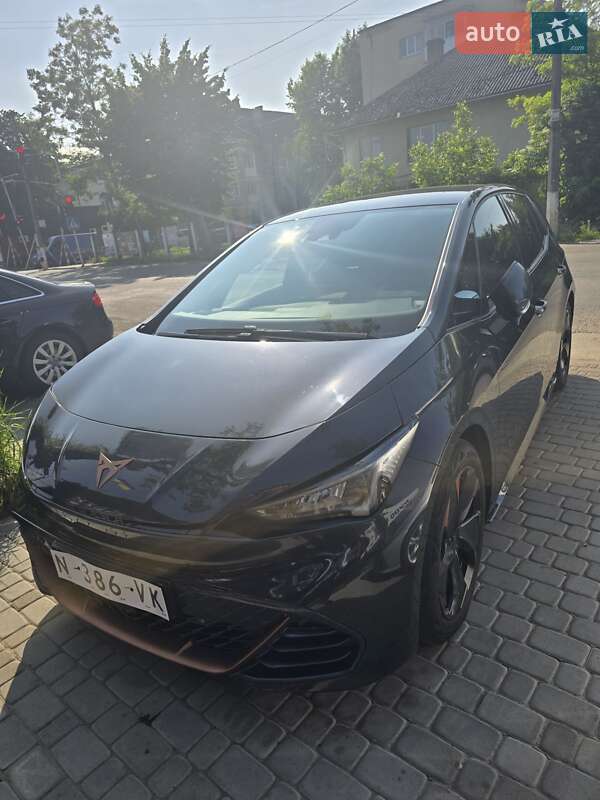Хэтчбек Cupra Born 2021 в 