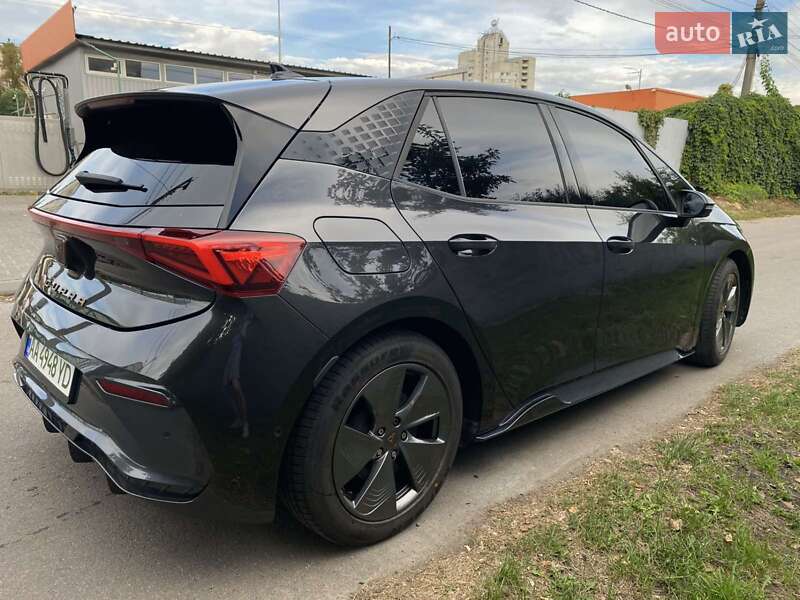 Хэтчбек Cupra Born 2023 в Киеве