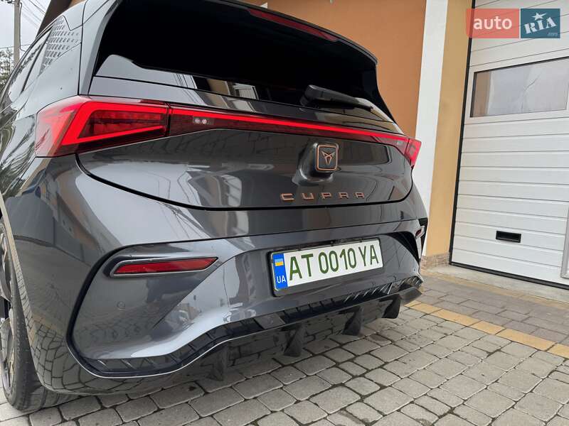 Хэтчбек Cupra Born 2022 в Ивано-Франковске