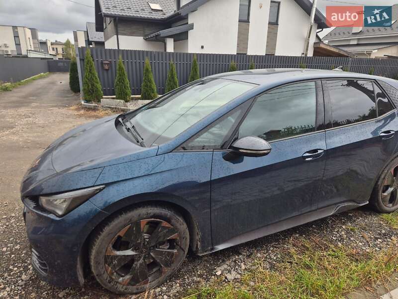 Хэтчбек Cupra Born 2024 в Киеве