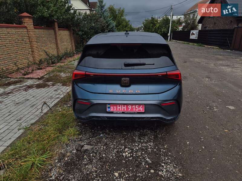 Хэтчбек Cupra Born 2024 в Киеве