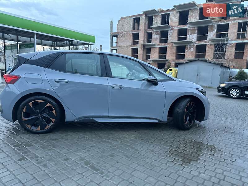 Хетчбек Cupra Born 2022 в Івано-Франківську