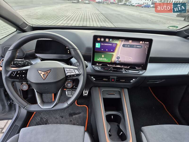 Хэтчбек Cupra Born 2024 в Мукачево