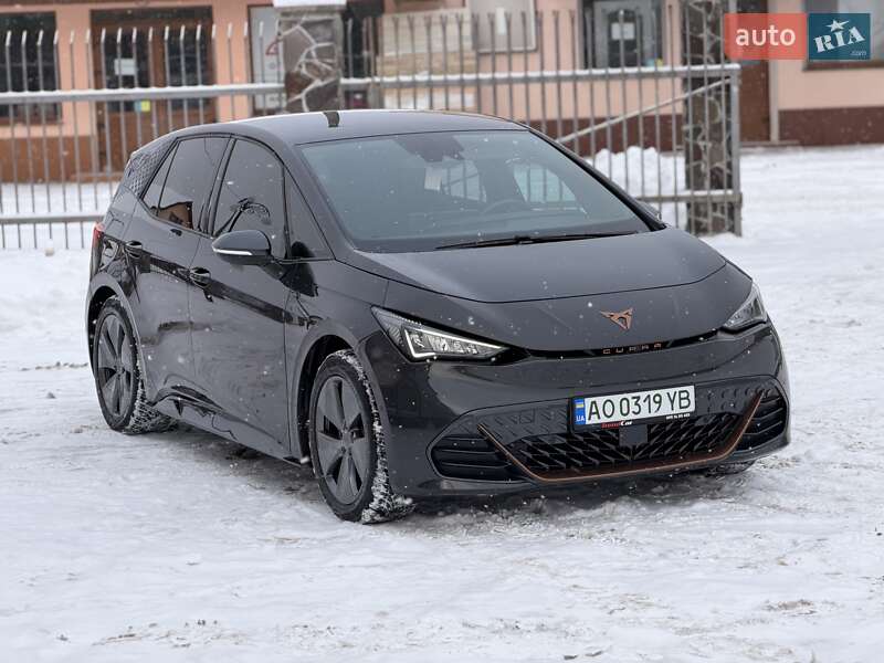 Хэтчбек Cupra Born 2022 в Мукачево