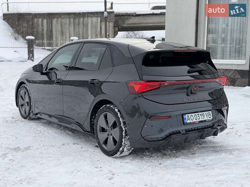 Хэтчбек Cupra Born 2022 в Мукачево