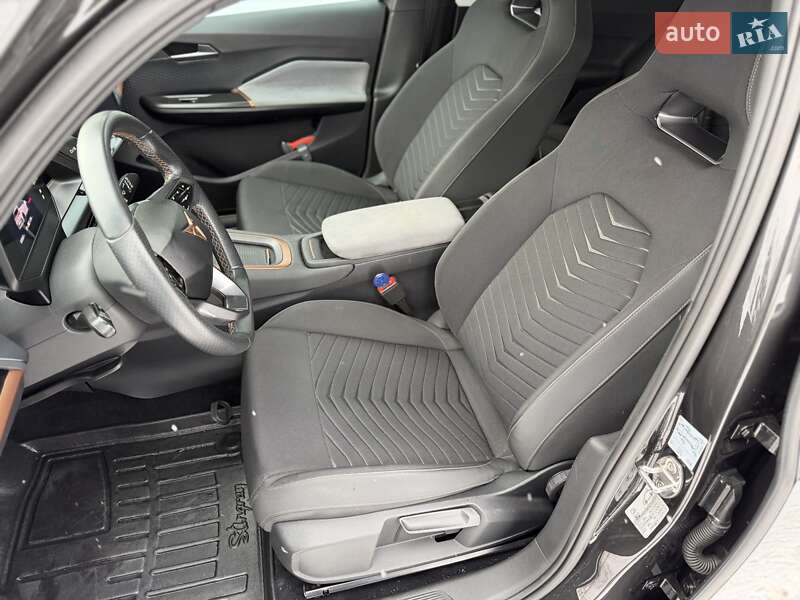 Хэтчбек Cupra Born 2022 в Мукачево