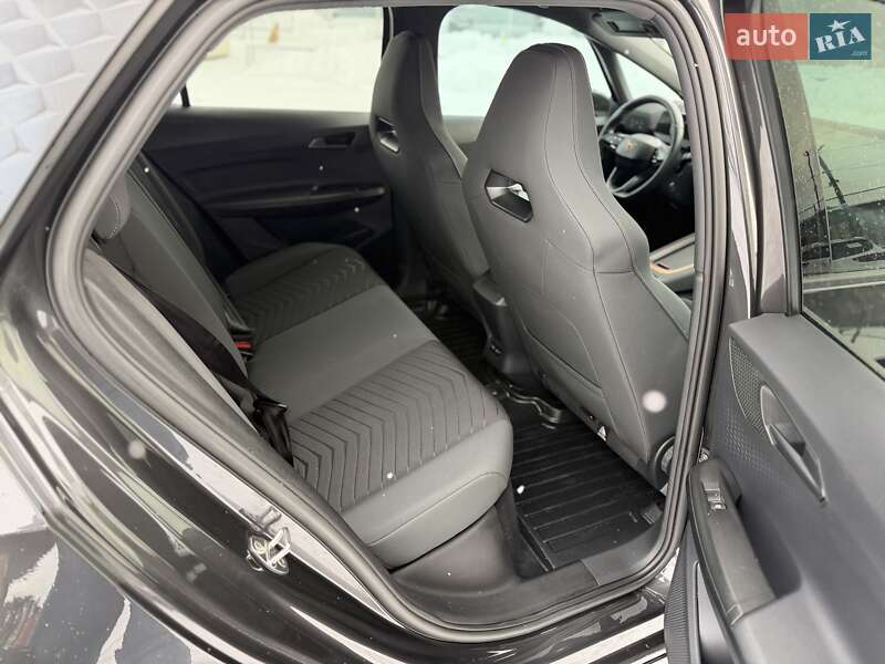 Хэтчбек Cupra Born 2022 в Мукачево