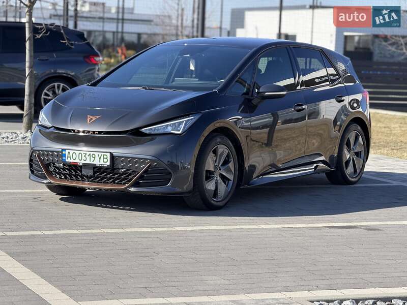 Хэтчбек Cupra Born 2022 в Мукачево