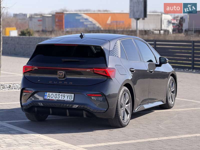Хэтчбек Cupra Born 2022 в Мукачево
