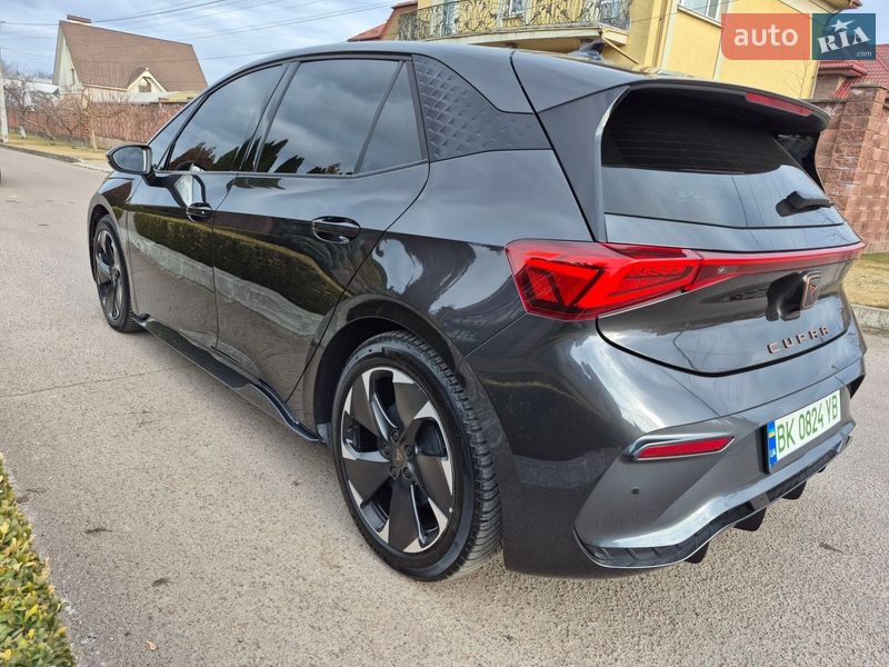 Хэтчбек Cupra Born 2023 в Ровно
