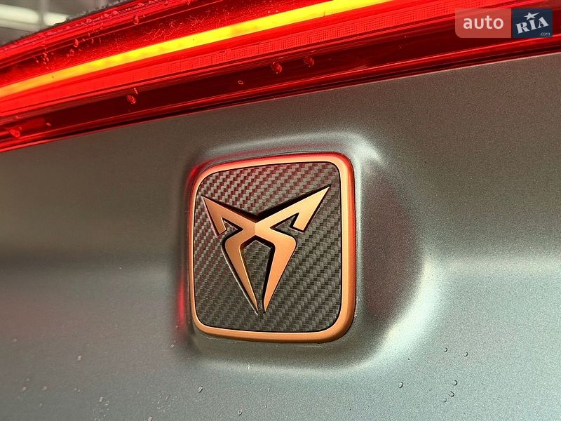 Внедорожник / Кроссовер Cupra Formentor 2024 в Киеве
