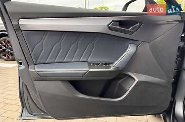 Хэтчбек Cupra Leon 2024 в 