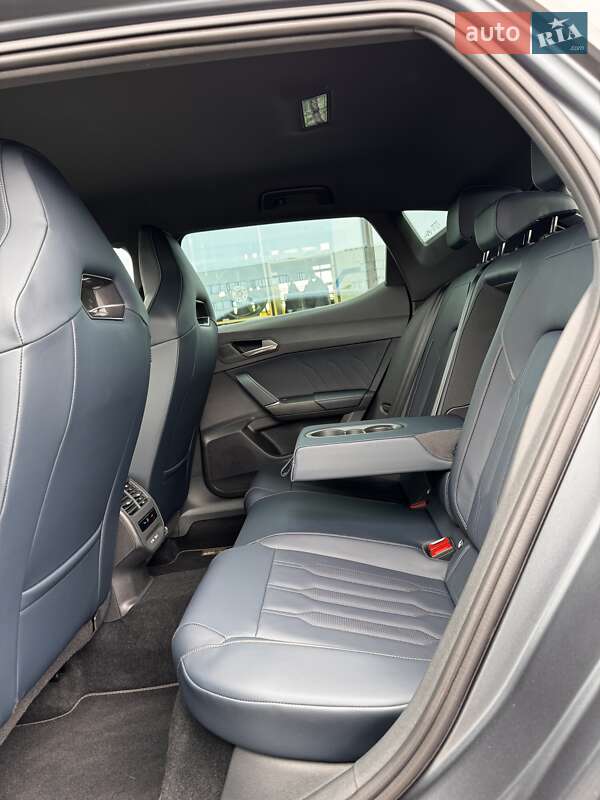 Хетчбек Cupra Leon 2024 в Києві фото 34 Хетчбек Cupra Leon 2024 в Києві