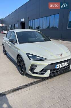 Хетчбек Cupra Leon 2024 в 