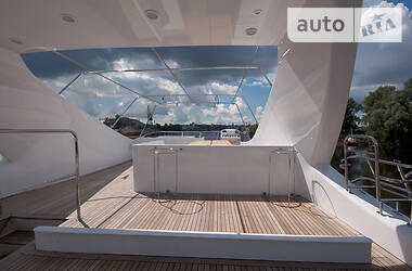Моторная яхта Custom Line Custom Line 2011 в 
