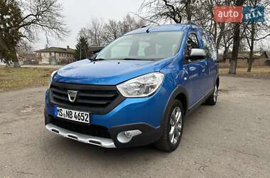 Мінівен Dacia Dokker Stepway 2016 в Лебедині