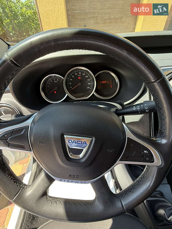 Минивэн Dacia Dokker Stepway 2018 в Черновцах