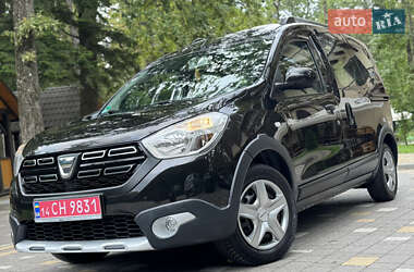 Минивэн Dacia Dokker Stepway 2018 в 
