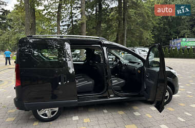 Минивэн Dacia Dokker Stepway 2018 в 