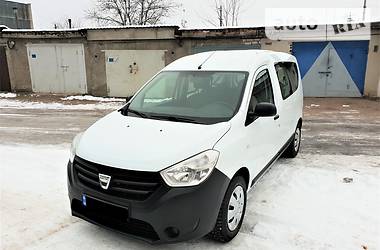 Минивэн Dacia Dokker 2014 в Коростене