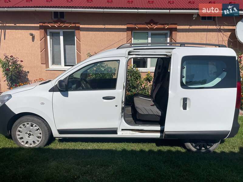 Минивэн Dacia Dokker 2014 в Коломые