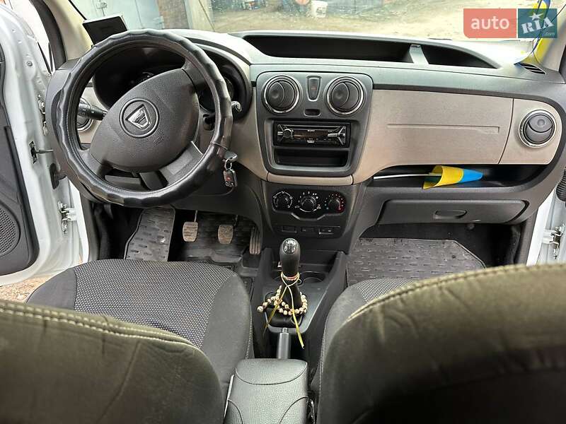 Минивэн Dacia Dokker 2015 в Виннице