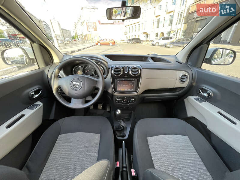 Мінівен Dacia Dokker 2015 в Харкові