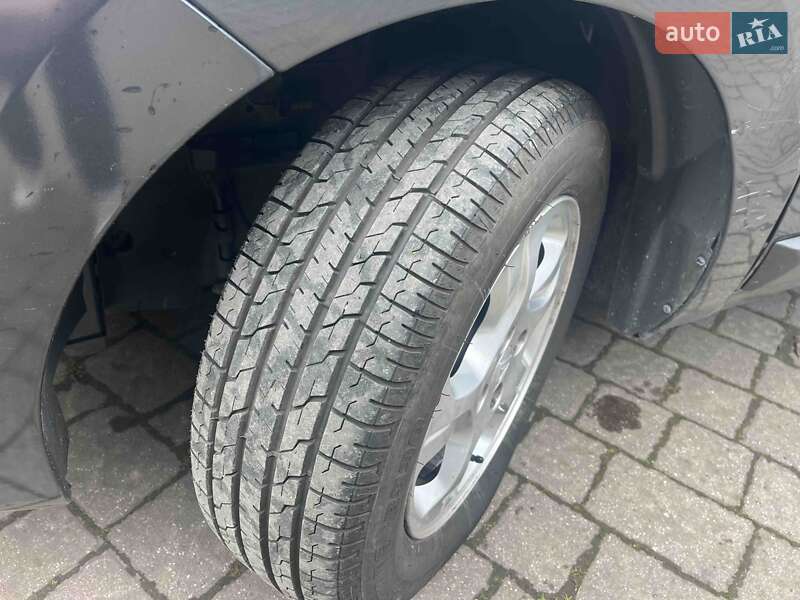 Минивэн Dacia Dokker 2014 в Брошневе-Осаде фото 13 Минивэн Dacia Dokker 2014 в Брошневе-Осаде