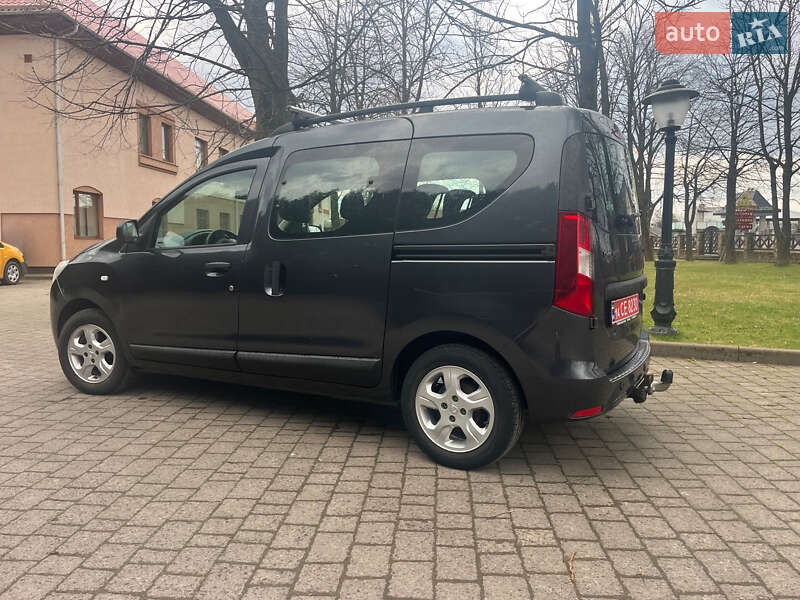 Минивэн Dacia Dokker 2014 в Брошневе-Осаде фото 5 Минивэн Dacia Dokker 2014 в Брошневе-Осаде