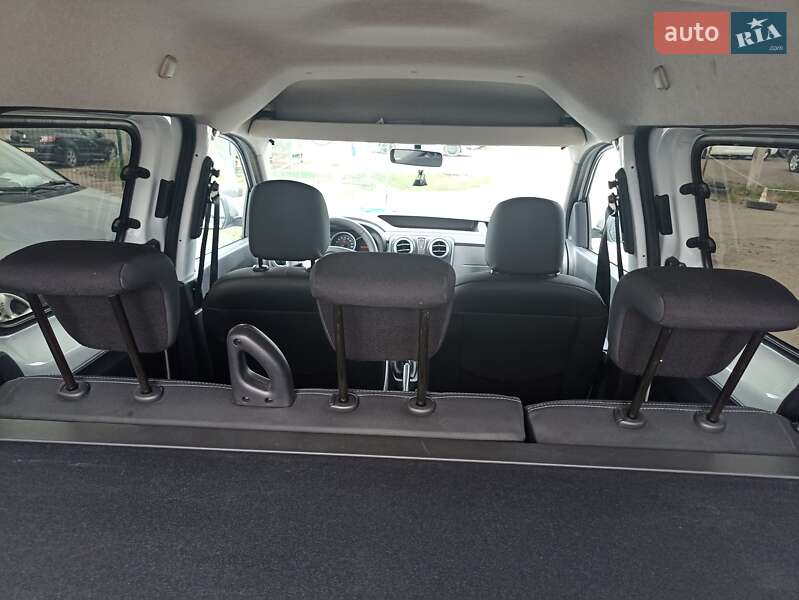 Минивэн Dacia Dokker 2015 в Луцке фото 2 Минивэн Dacia Dokker 2015 в Луцке