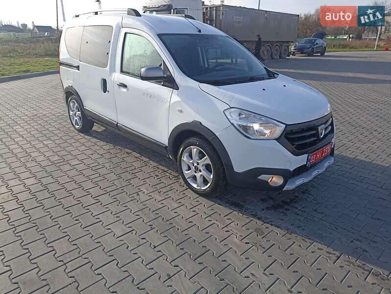 Минивэн Dacia Dokker 2015 в Луцке фото 17 Минивэн Dacia Dokker 2015 в Луцке