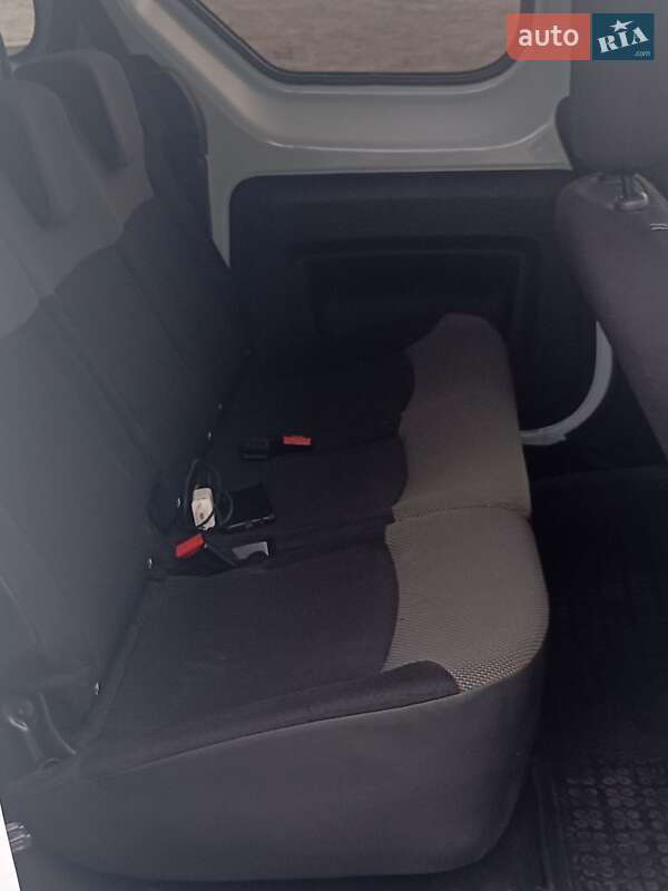 Мінівен Dacia Dokker 2013 в Любешові