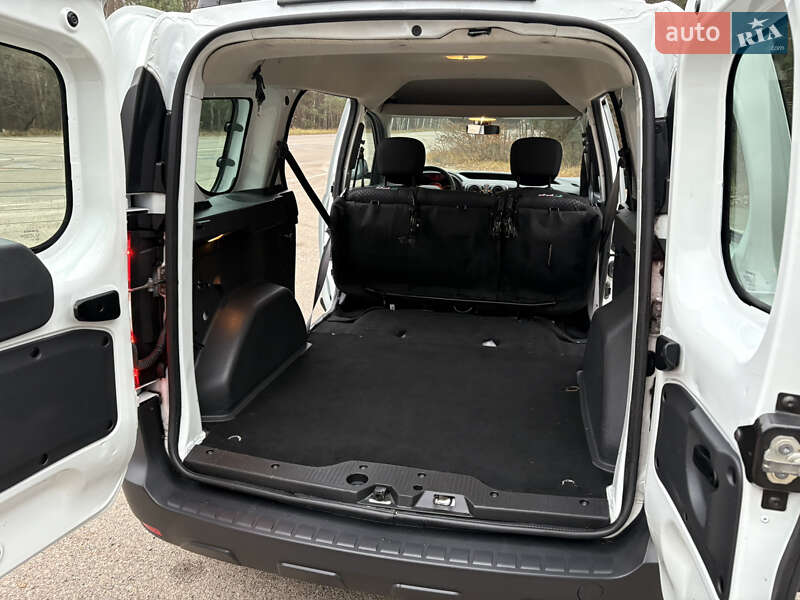 Минивэн Dacia Dokker 2020 в Радомышле фото 47 Минивэн Dacia Dokker 2020 в Радомышле