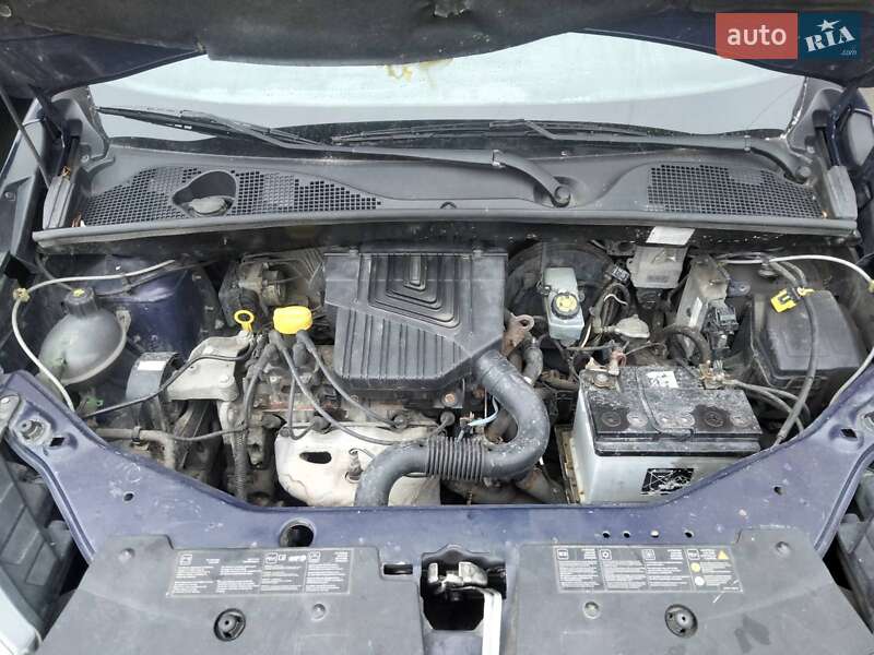 Минивэн Dacia Dokker 2013 в Тернополе