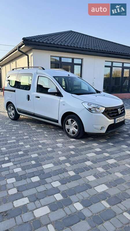 Минивэн Dacia Dokker 2015 в Житомире
