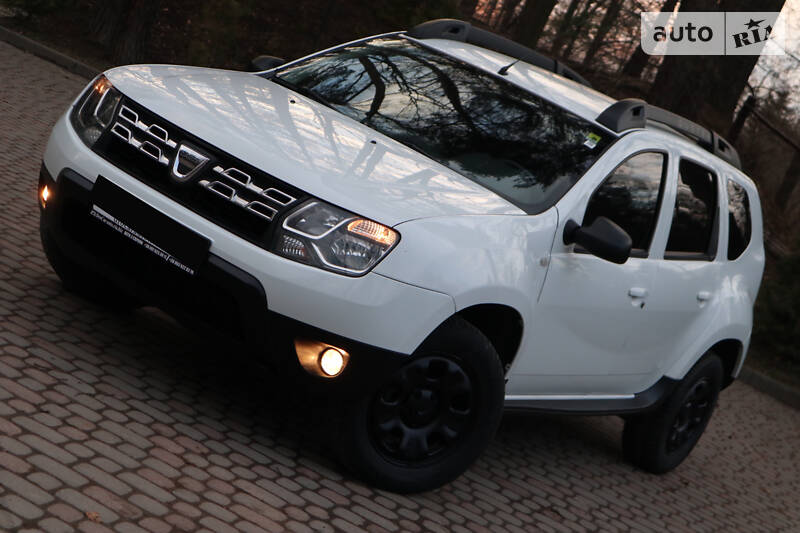 Позашляховик / Кросовер Dacia Duster 2015 в Дрогобичі