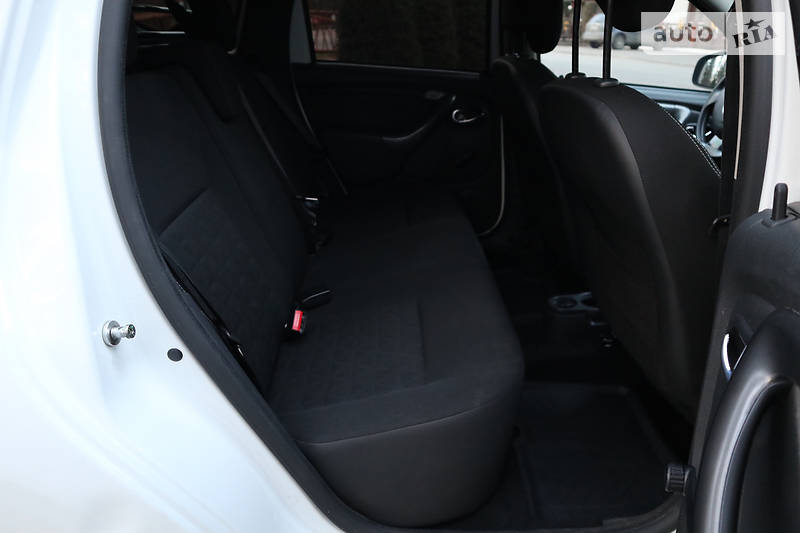 Позашляховик / Кросовер Dacia Duster 2015 в Дрогобичі