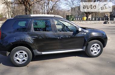 Позашляховик / Кросовер Dacia Duster 2011 в 