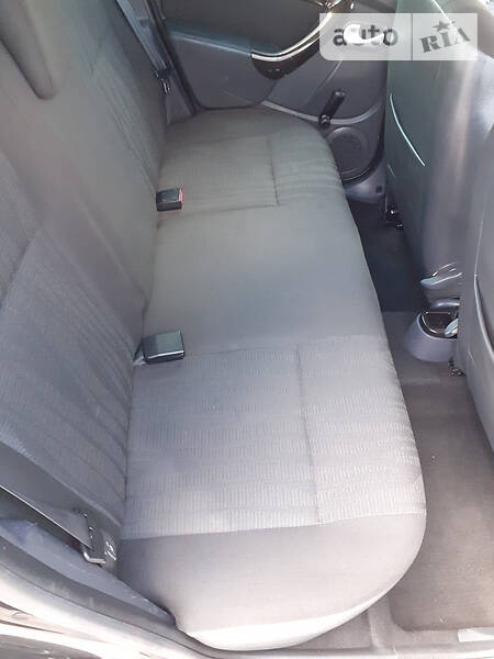 Позашляховик / Кросовер Dacia Duster 2011 в Тернополі