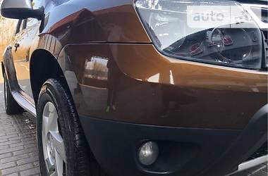 Позашляховик / Кросовер Dacia Duster 2011 в 