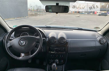 Позашляховик / Кросовер Dacia Duster 2012 в Полтаві