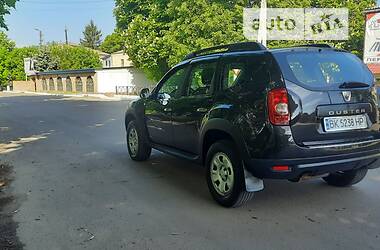 Внедорожник / Кроссовер Dacia Duster 2011 в Новоархангельске