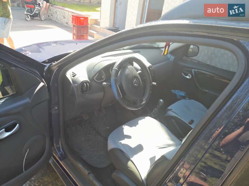 Внедорожник / Кроссовер Dacia Duster 2011 в Тернополе фото 16 Внедорожник / Кроссовер Dacia Duster 2011 в Тернополе