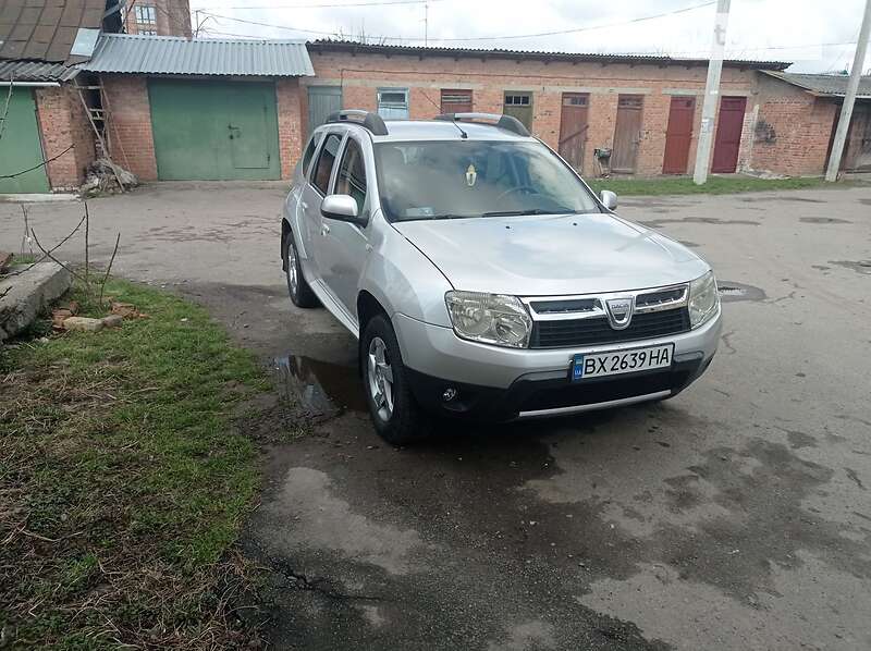 Dacia Duster 2011