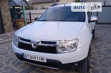 Внедорожник / Кроссовер Dacia Duster 2010 в Снятине