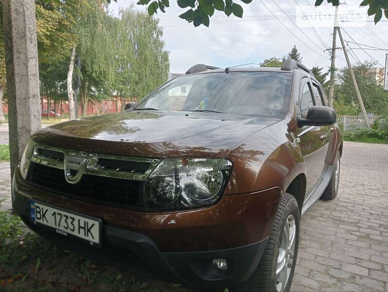 Позашляховик / Кросовер Dacia Duster 2011 в Рівному