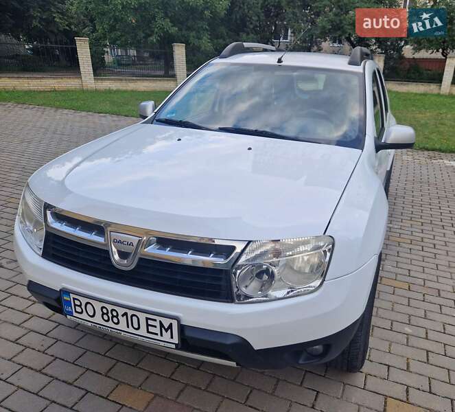 Позашляховик / Кросовер Dacia Duster 2011 в Тернополі